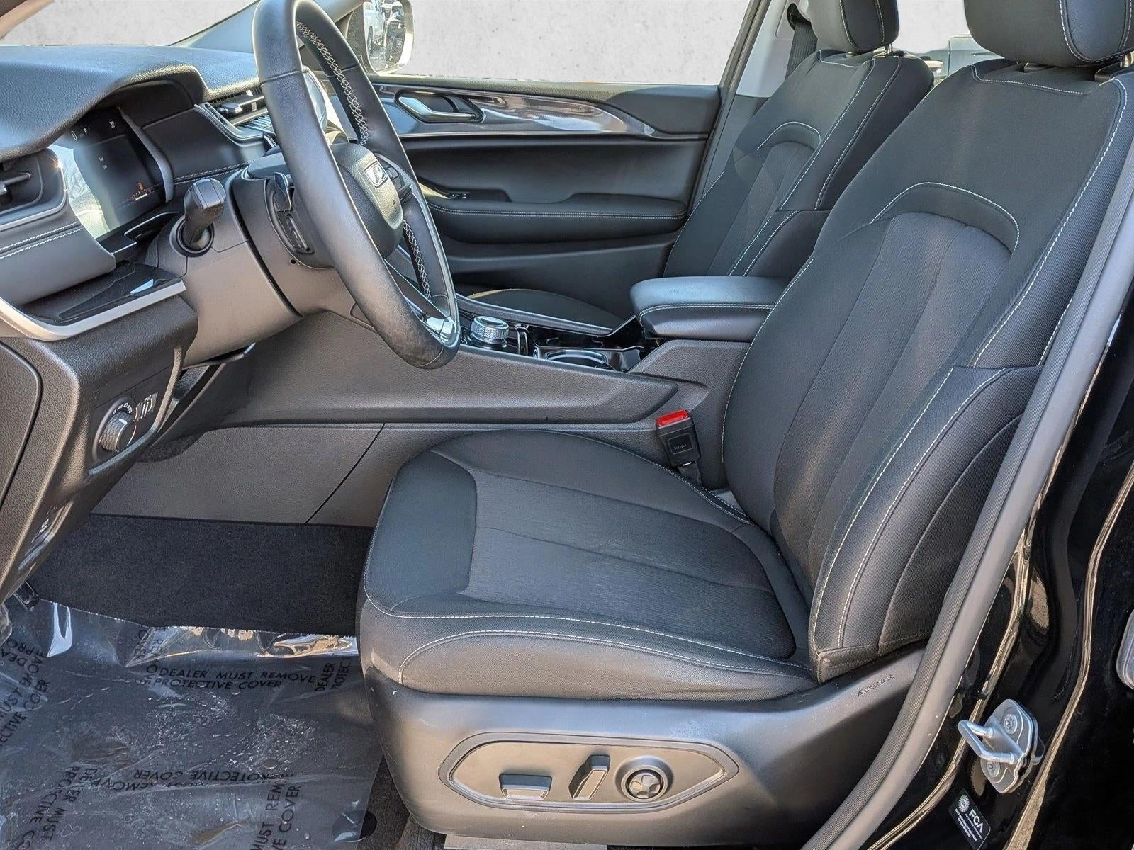 2022 Jeep Grand Cherokee Laredo