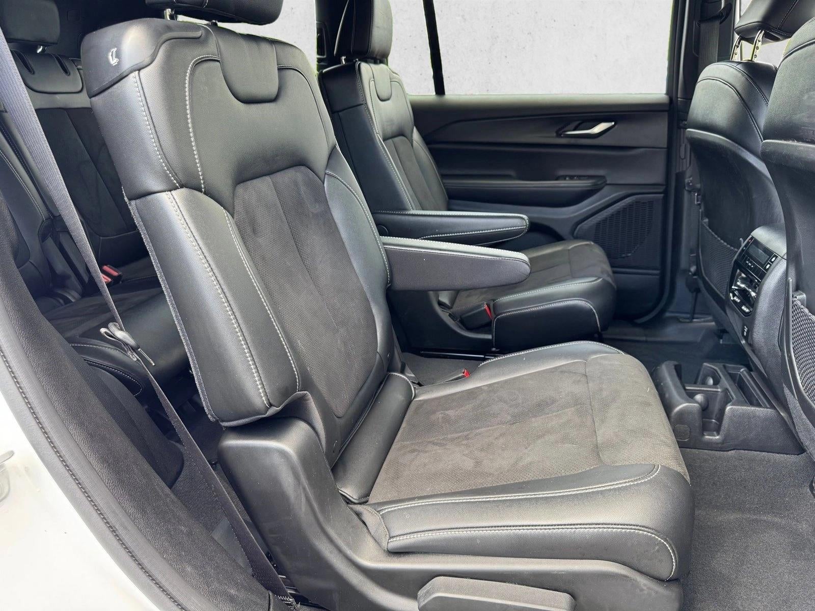 2023 Jeep Grand Cherokee L Altitude 4x4