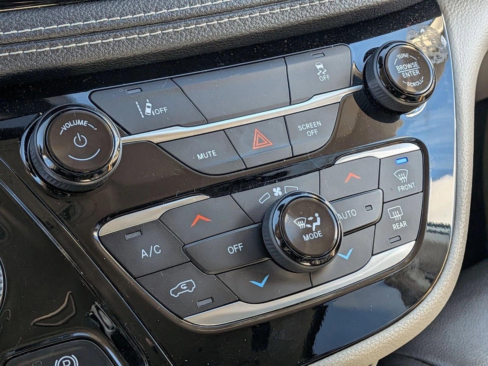 2022 Chrysler Pacifica Hybrid Touring L