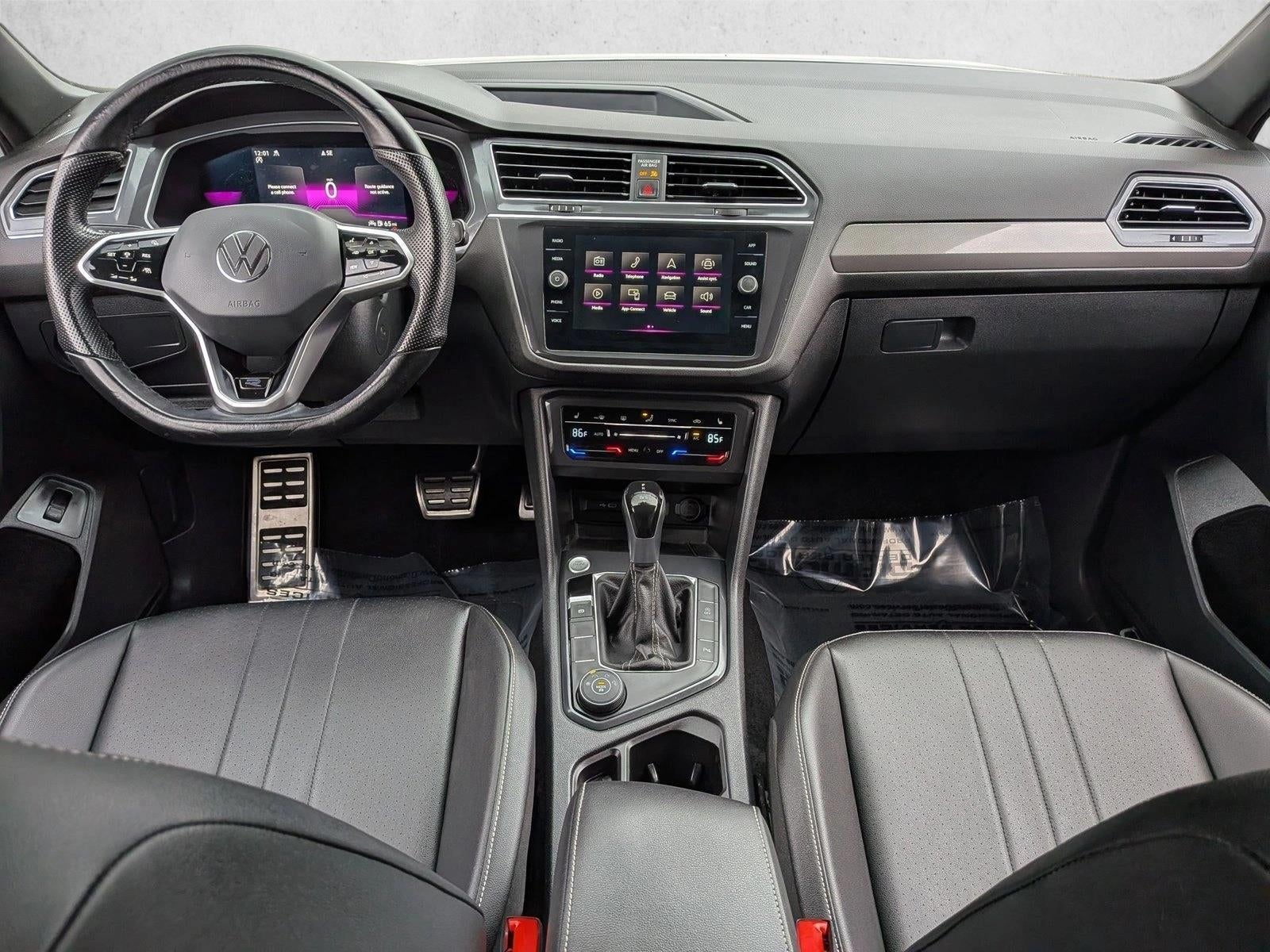 2022 Volkswagen Tiguan SE R-Line Black