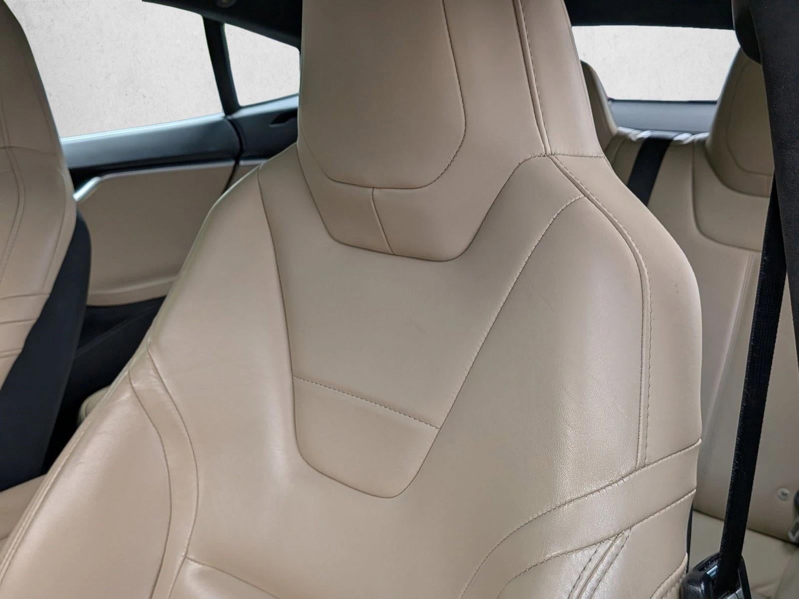 2015 Tesla Model S 70D