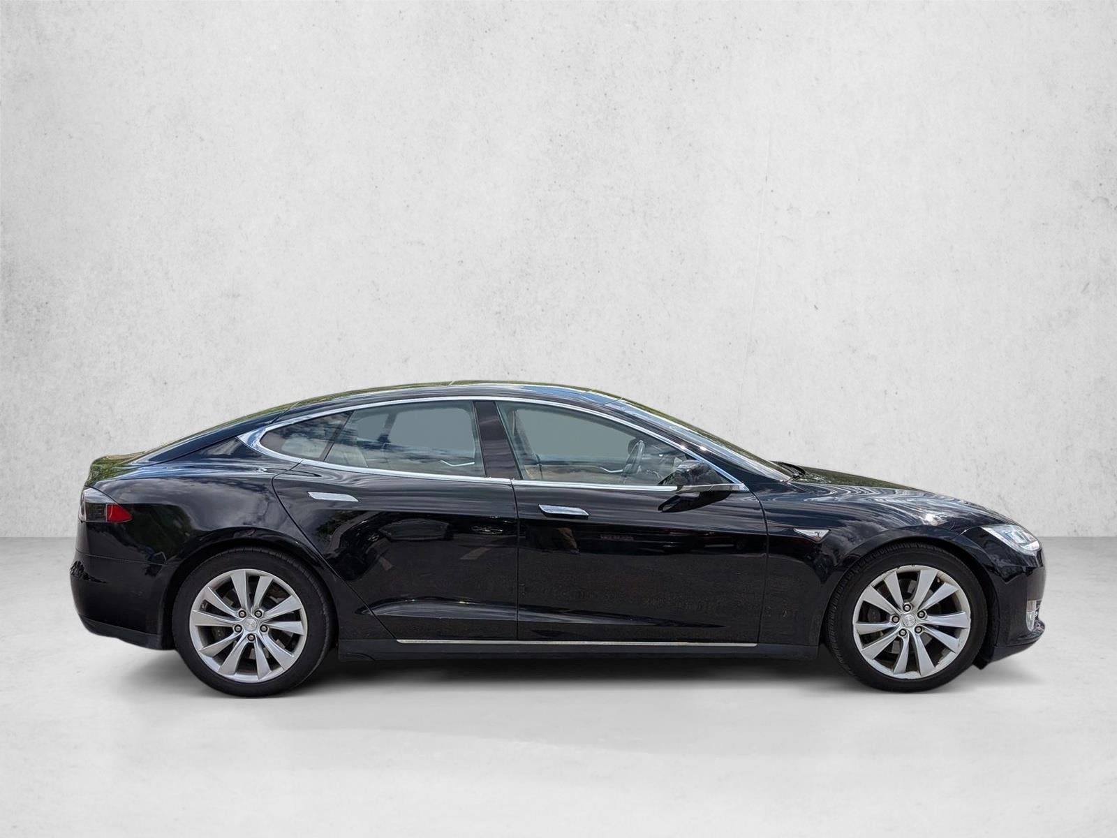 2015 Tesla Model S 70D