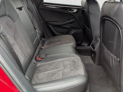 2020 Porsche Macan Base