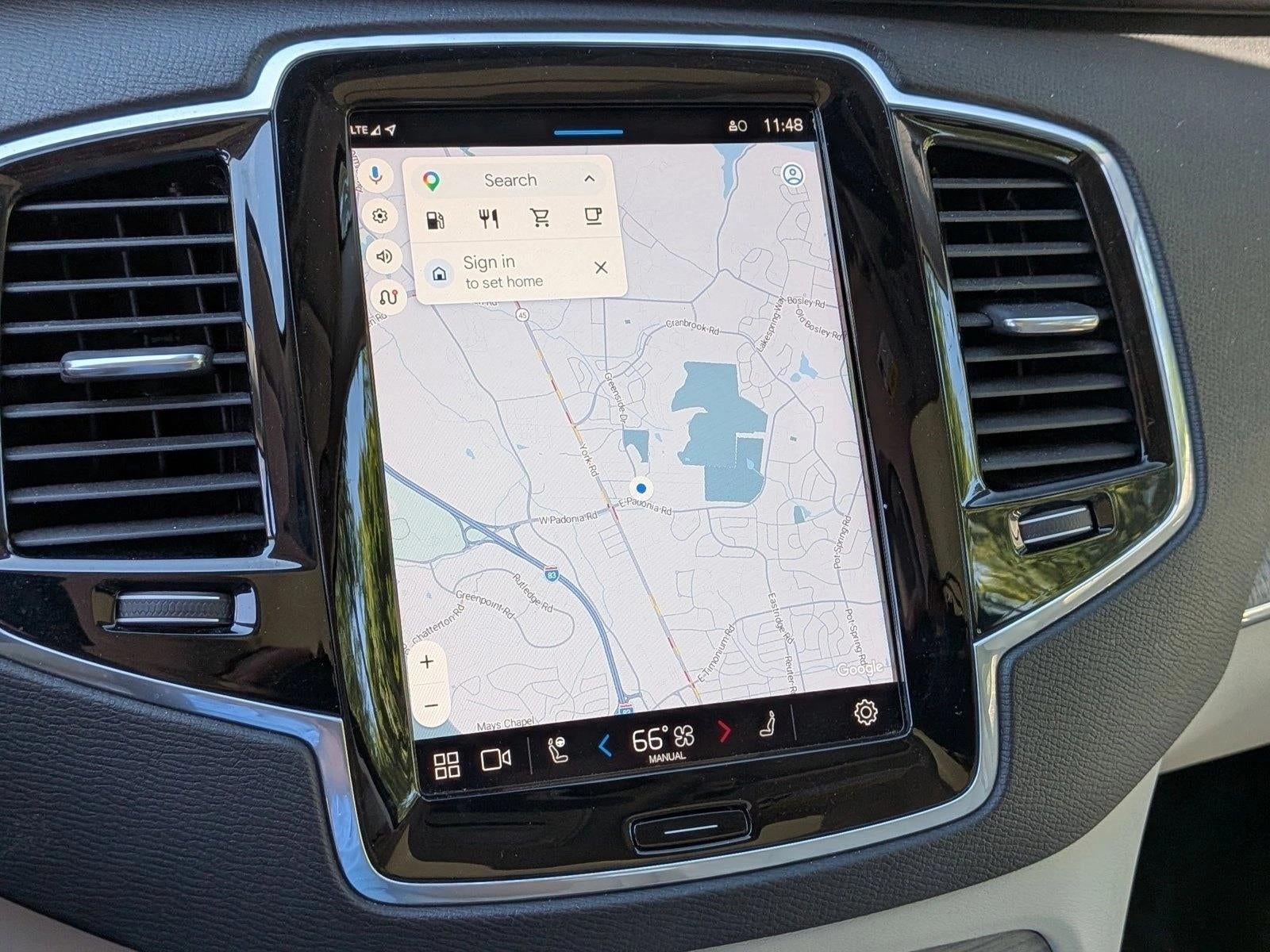 2023 Volvo XC90 B5 Plus