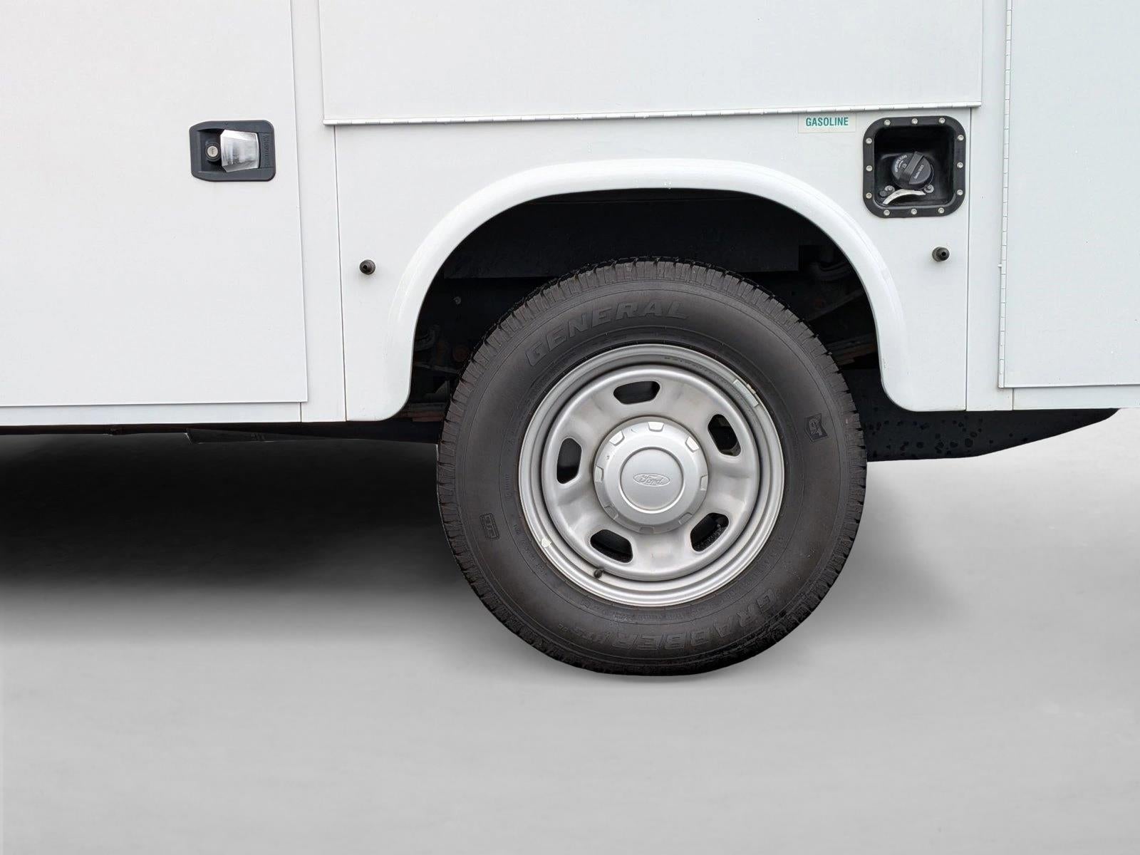 2024 Ford Super Duty F-350 SRW XL