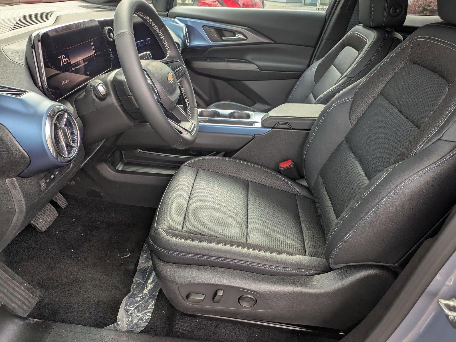 2025 Chevrolet Equinox EV LT