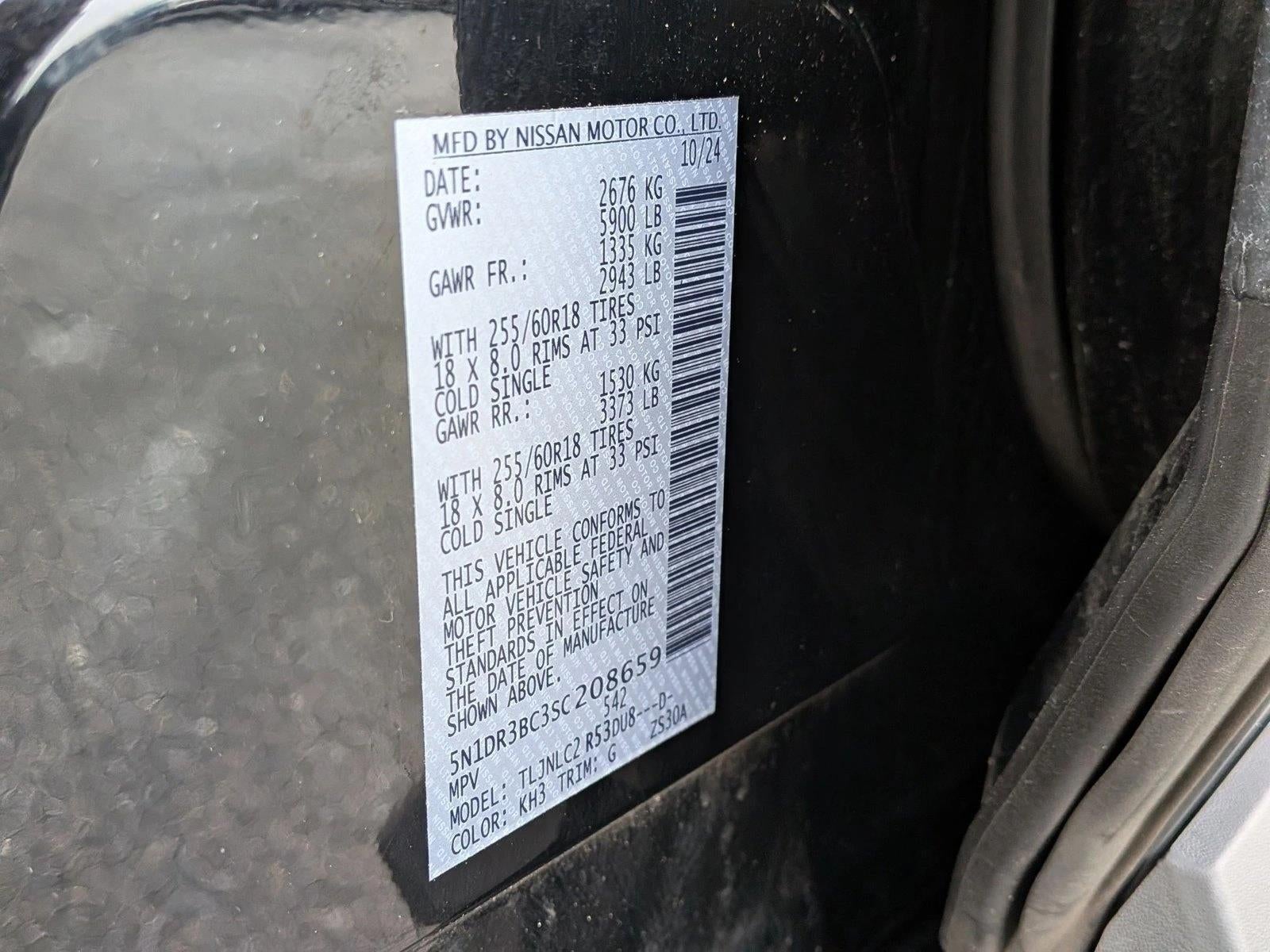 2025 Nissan Pathfinder SV