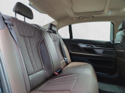 2022 BMW 750 i xDrive