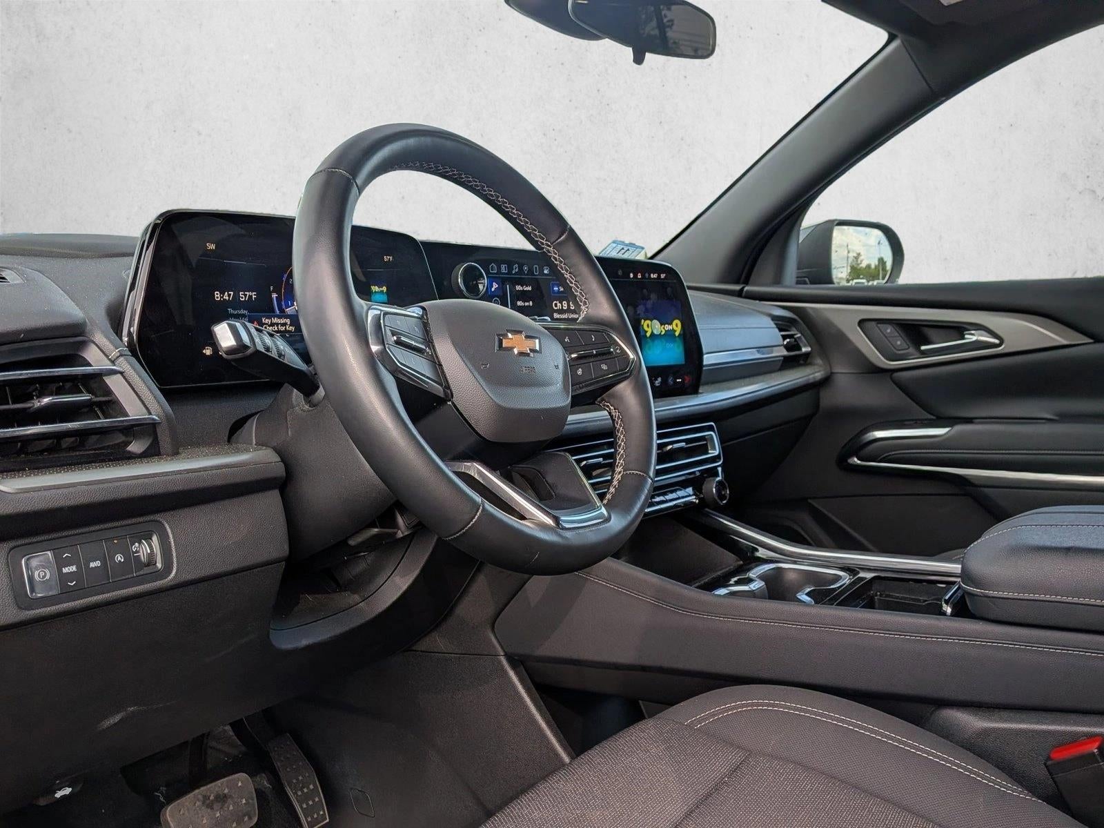 2024 Chevrolet Traverse LT