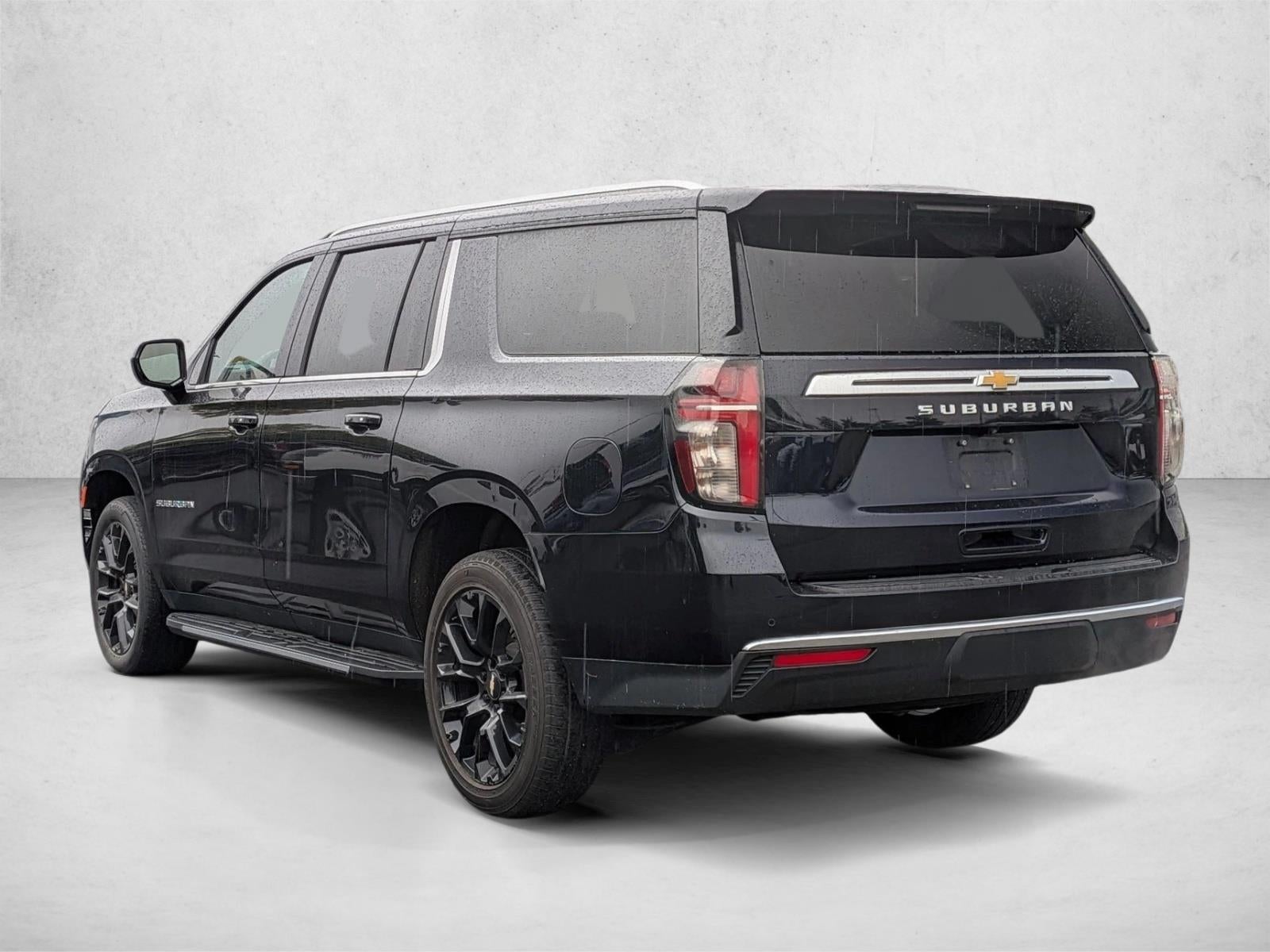 2023 Chevrolet Suburban LS