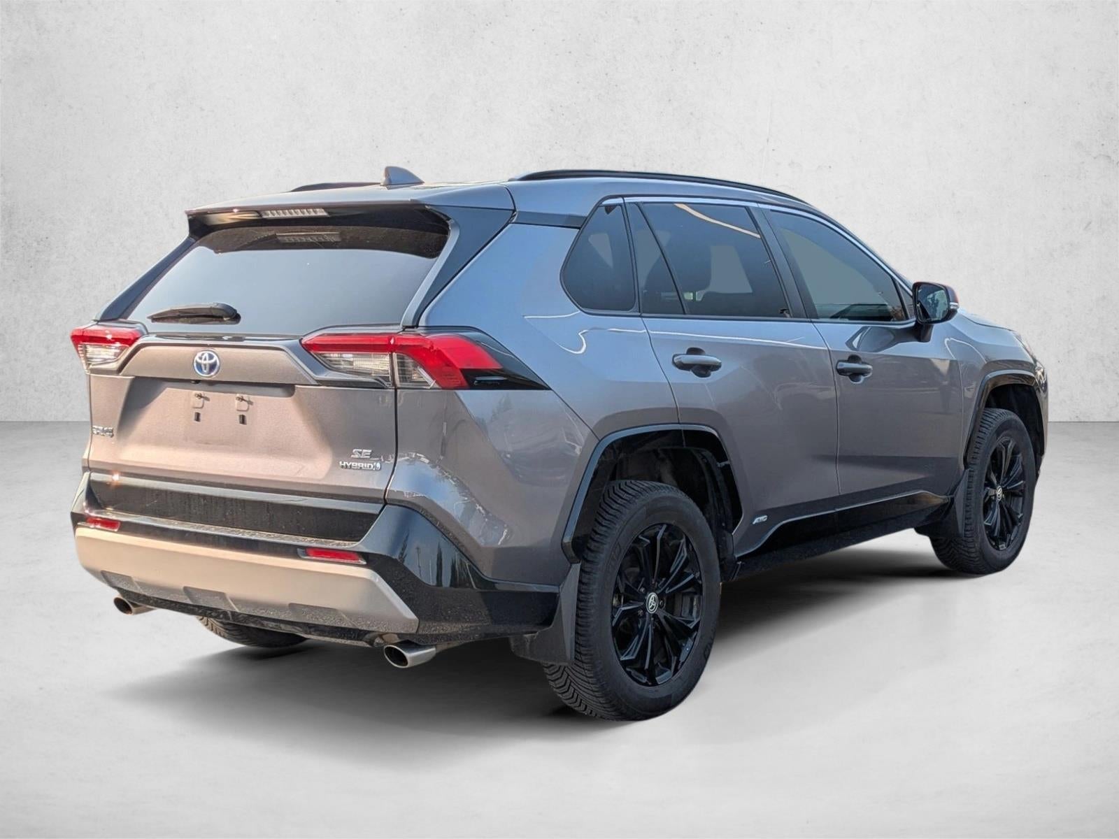 2022 Toyota RAV4 Hybrid SE