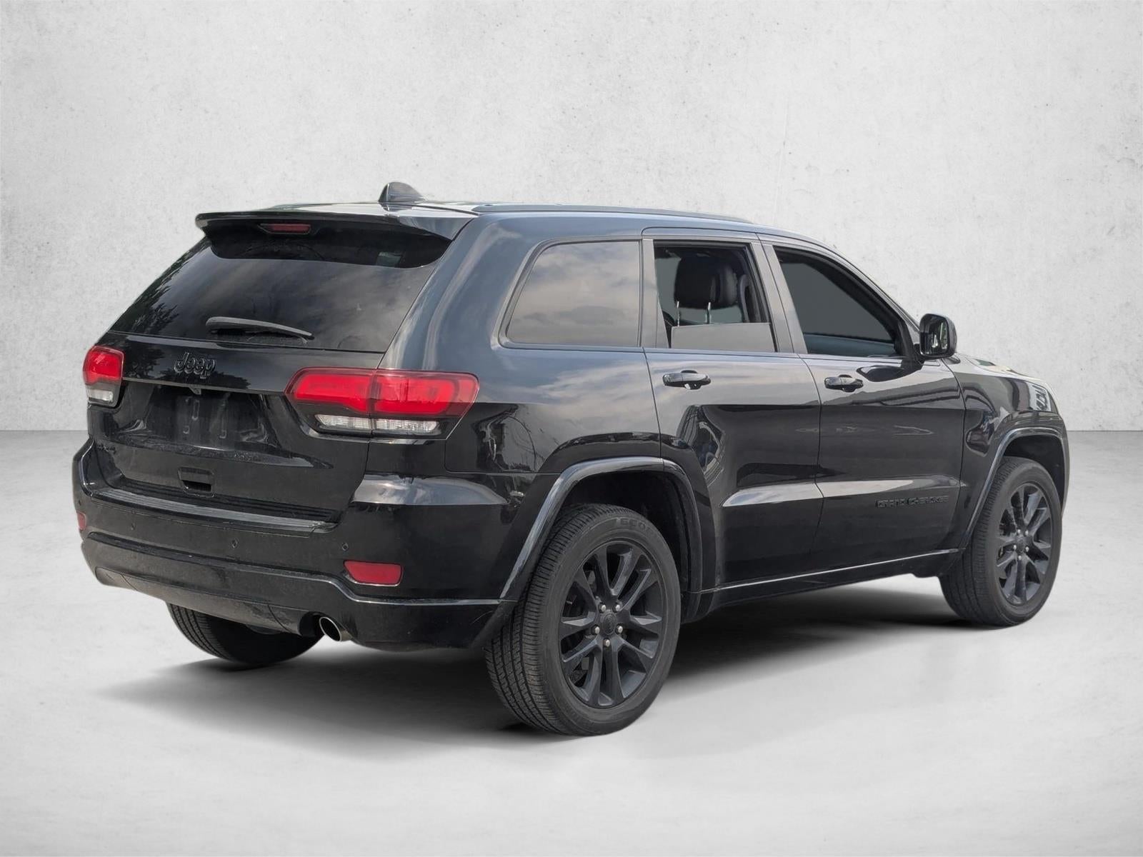 2018 Jeep Grand Cherokee Altitude 4x4 *Ltd Avail*