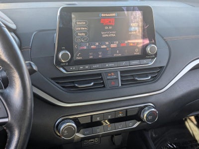 2022 Nissan Altima 2.5 SR Sedan