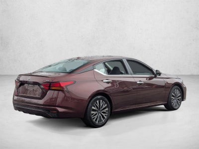 2023 Nissan Altima 2.5 SV Sedan