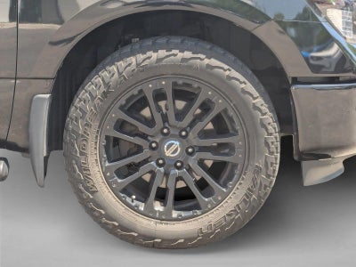 2019 Nissan Titan 4x4 Crew Cab SV
