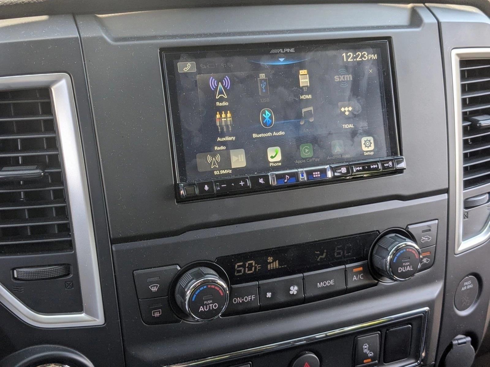 2019 Nissan Titan 4x4 Crew Cab SV
