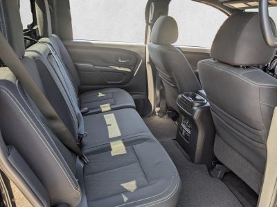 2019 Nissan Titan 4x4 Crew Cab SV