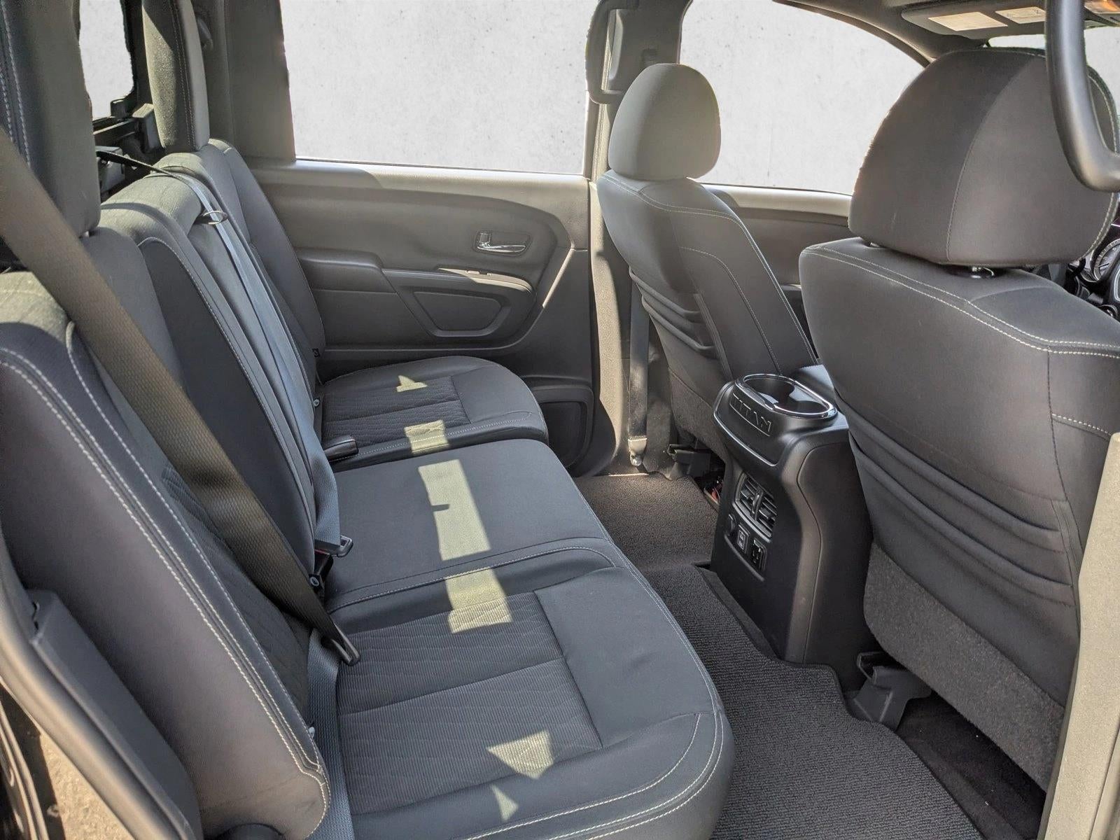 2019 Nissan Titan 4x4 Crew Cab SV