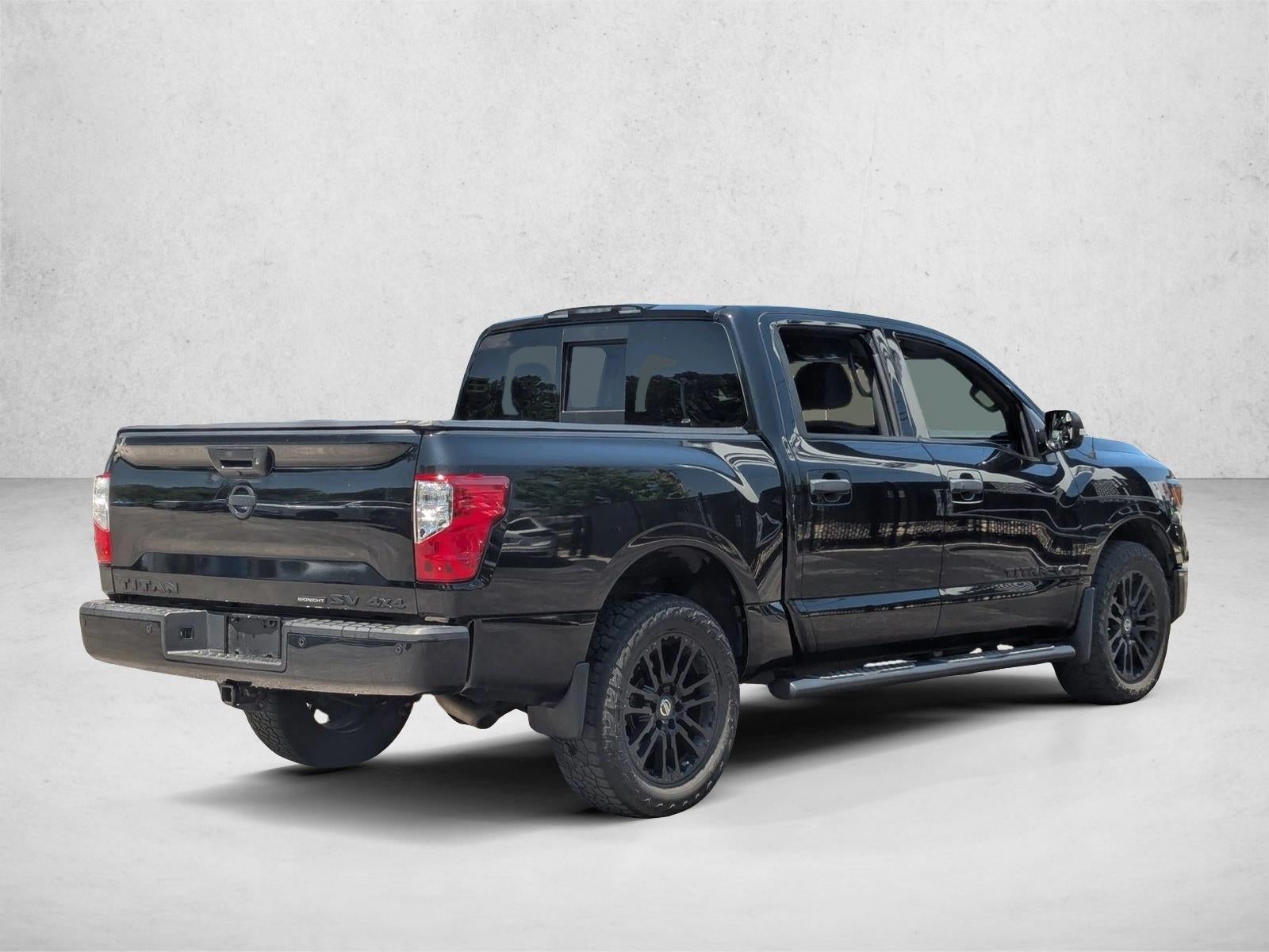 2019 Nissan Titan 4x4 Crew Cab SV