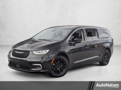 2023 Chrysler Pacifica Touring L FWD