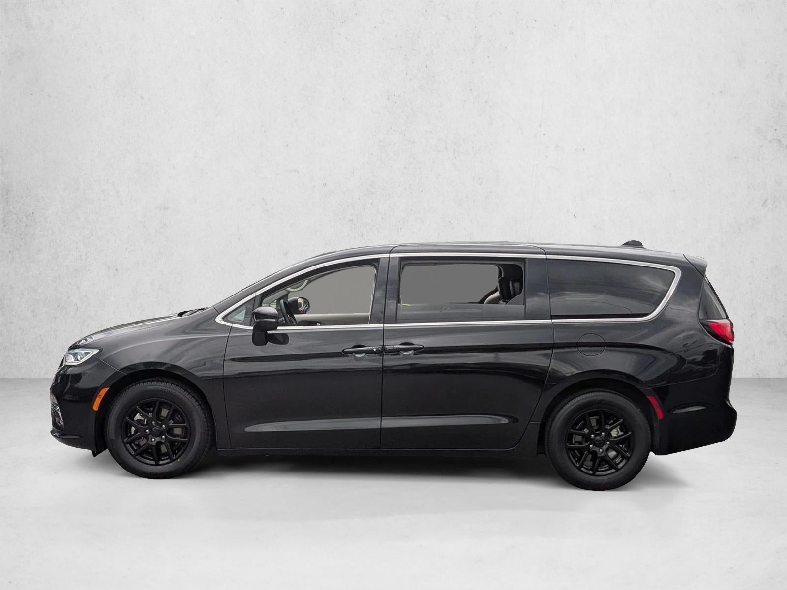 2023 Chrysler Pacifica Touring L FWD