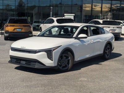 2025 Kia K4 LXS FWD