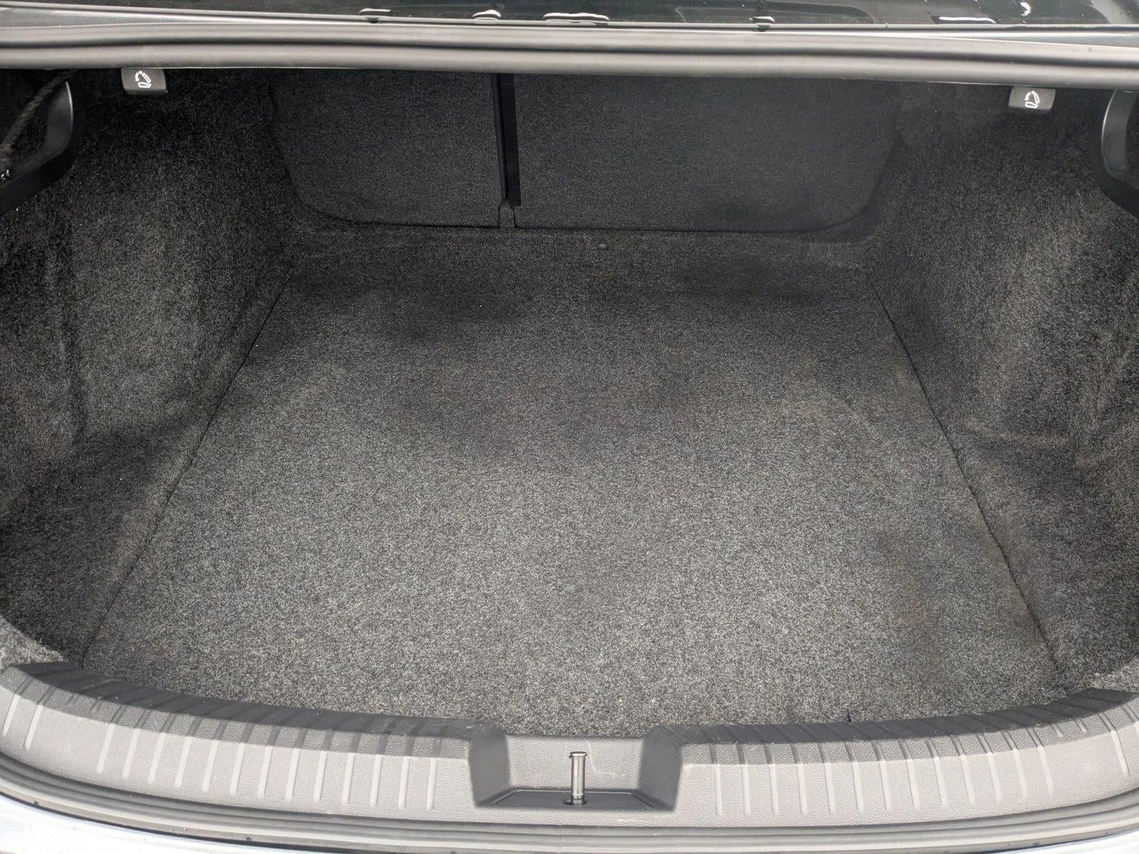 2024 Volkswagen Jetta SE Auto