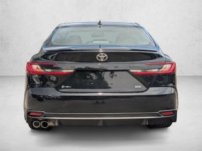 2025 Toyota Camry LE (SE)