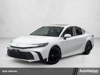 2025 Toyota Camry LE (SE)