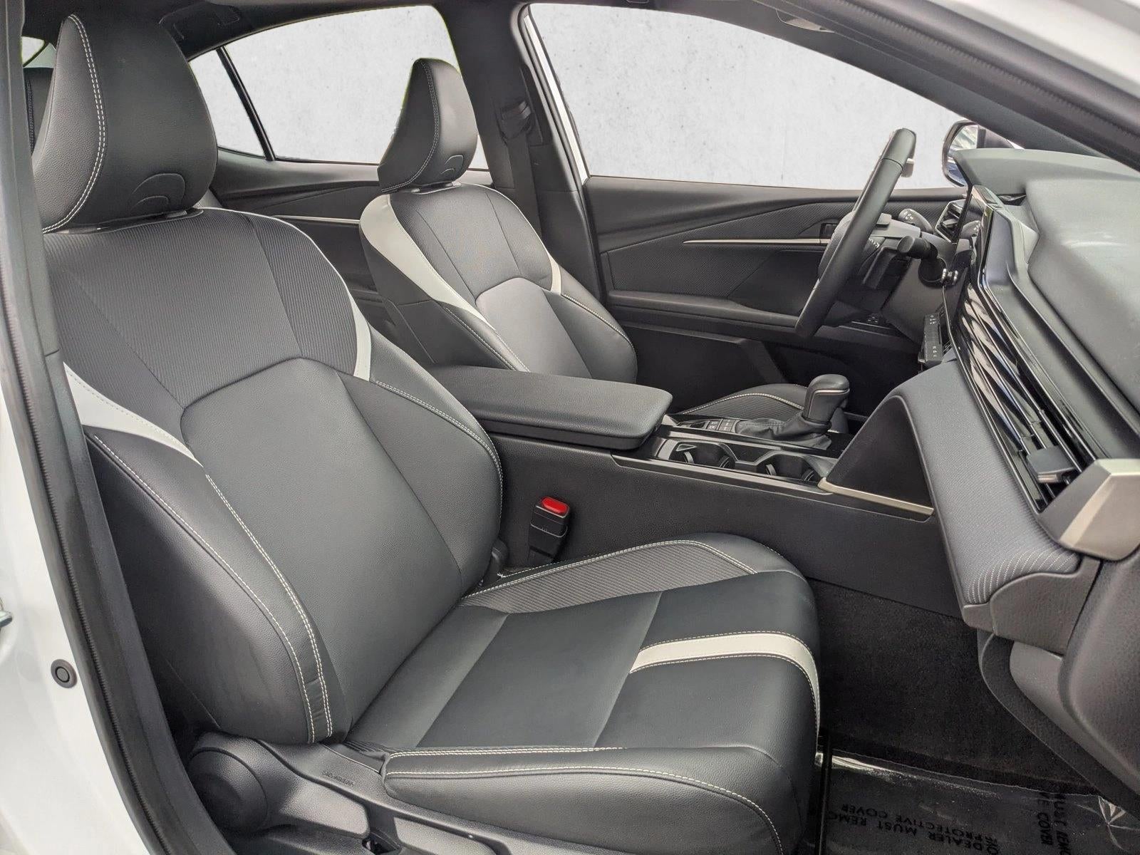 2025 Toyota Camry LE (SE)