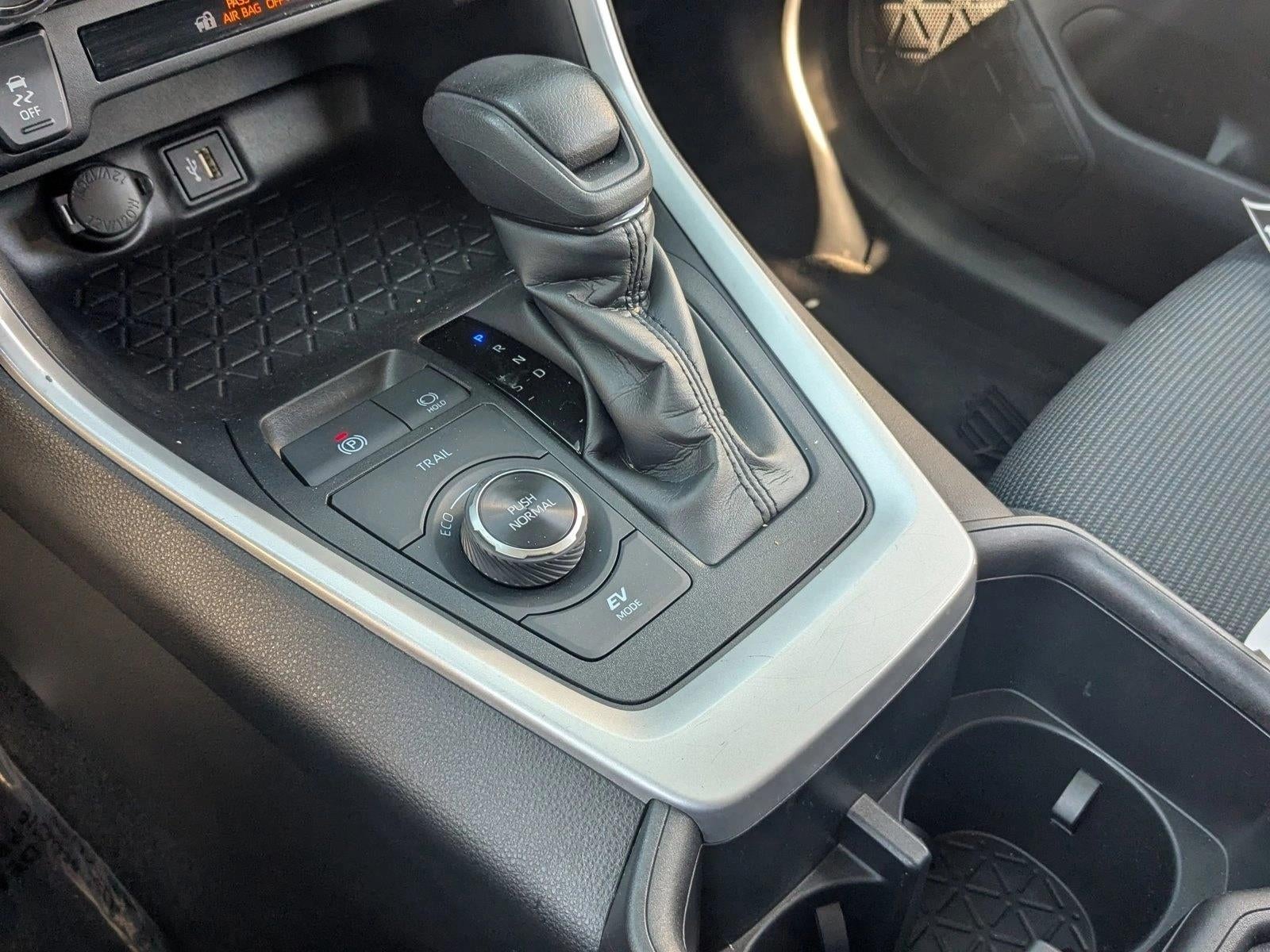 2025 Toyota RAV4 Hybrid LE AWD (Natl)