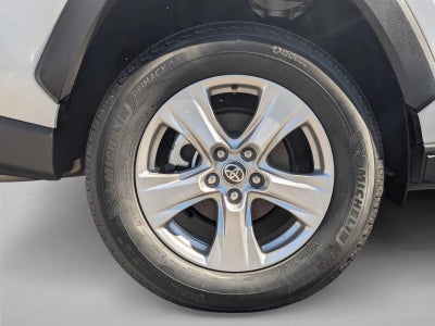 2025 Toyota RAV4 Hybrid LE AWD (Natl)