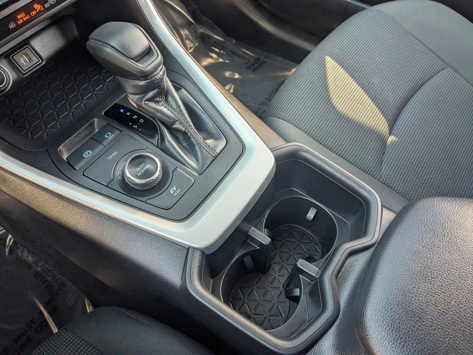 2025 Toyota RAV4 Hybrid LE AWD (Natl)