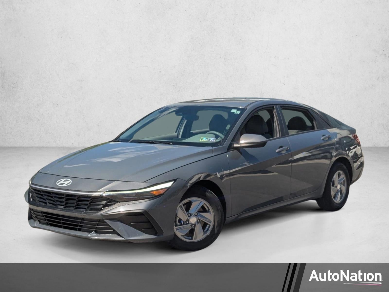 2024 Hyundai ELANTRA SE IVT