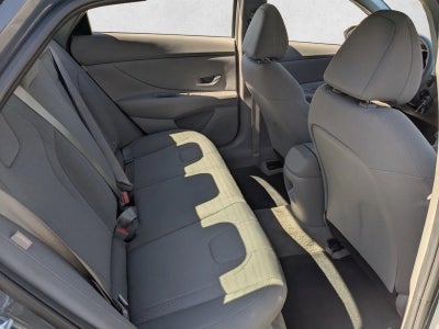 2024 Hyundai ELANTRA SE IVT