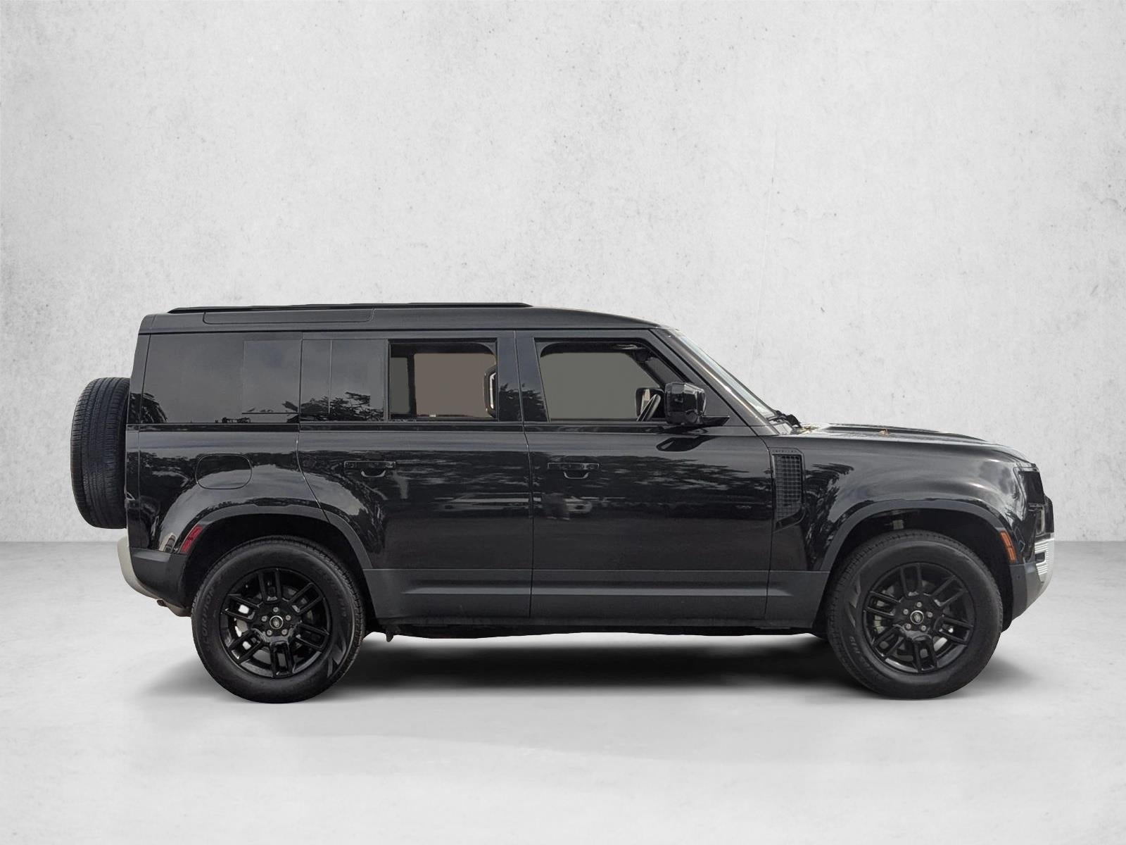 2025 Land Rover Defender 110 P300 S
