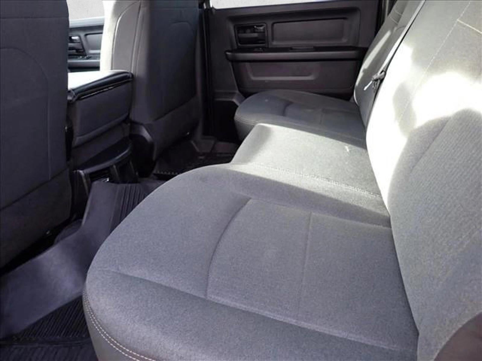 2023 RAM 2500 Tradesman 4x4 Crew Cab 6'4" Box