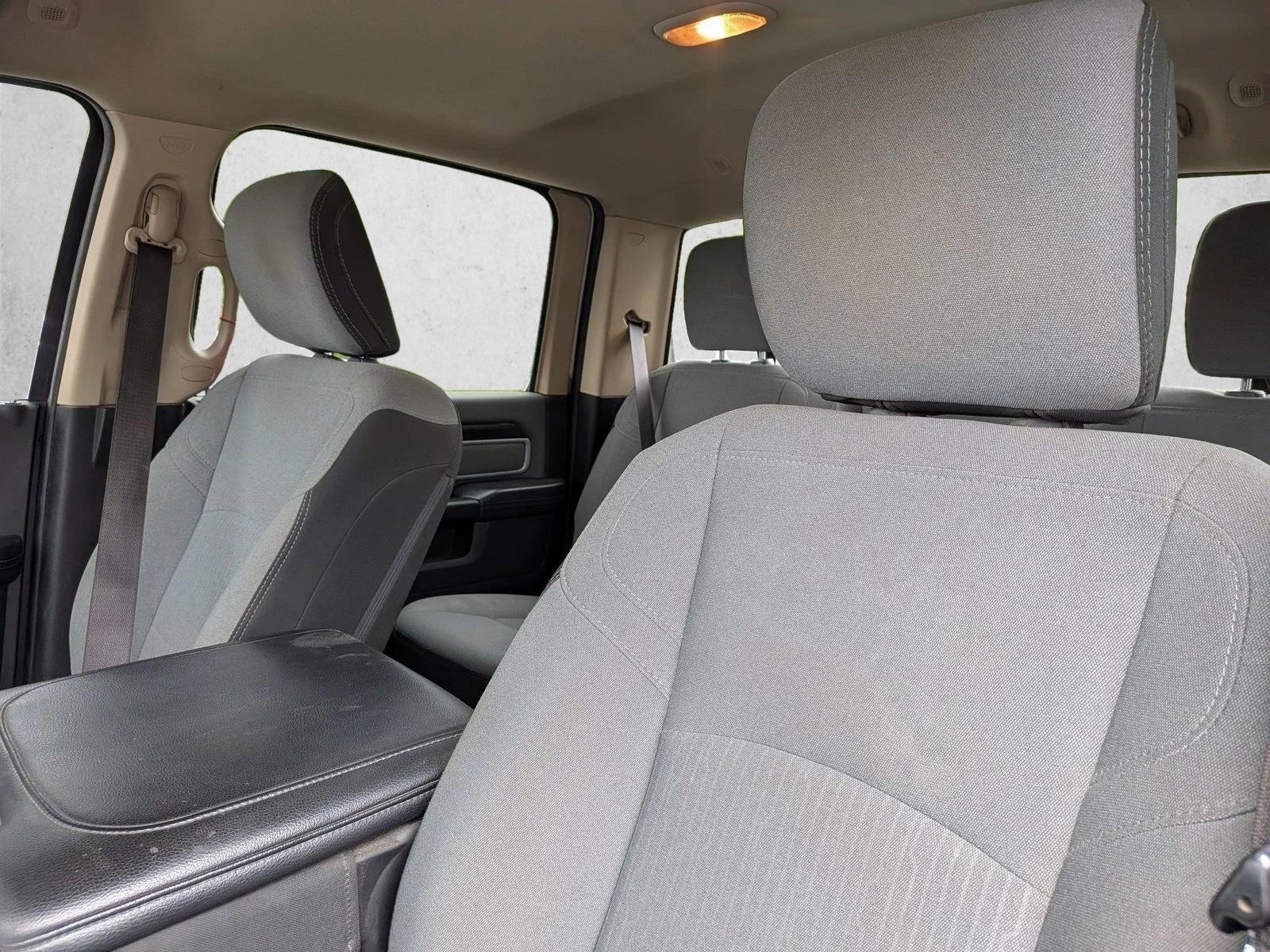 2020 RAM 2500 Big Horn 4x4 Crew Cab 6'4" Box