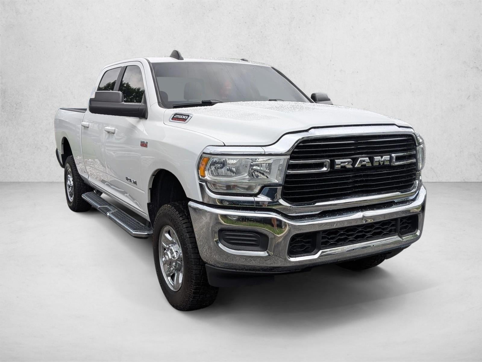 2020 RAM 2500 Big Horn 4x4 Crew Cab 6'4" Box