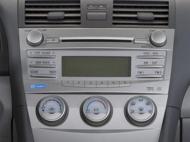 2011 Toyota Camry 4dr Sdn I4 Man LE (Natl)