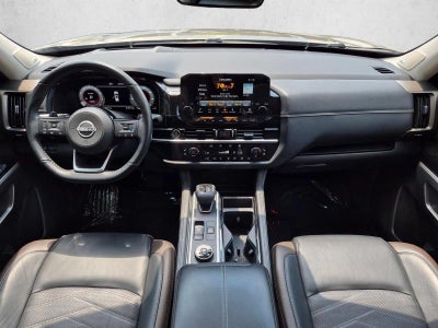 2024 Nissan Pathfinder Platinum 4WD