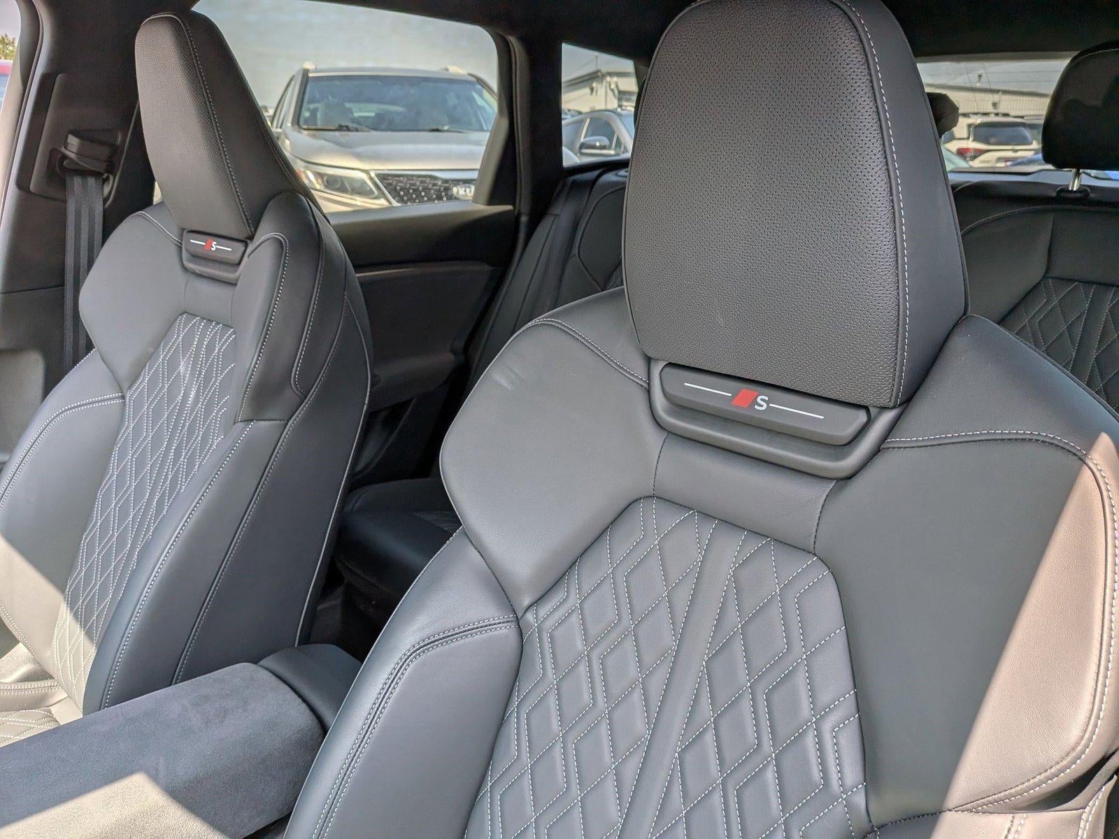 2025 Audi SQ6 e-tron Prestige quattro