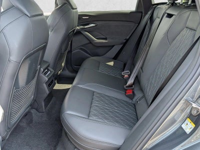 2025 Audi SQ6 e-tron Prestige quattro