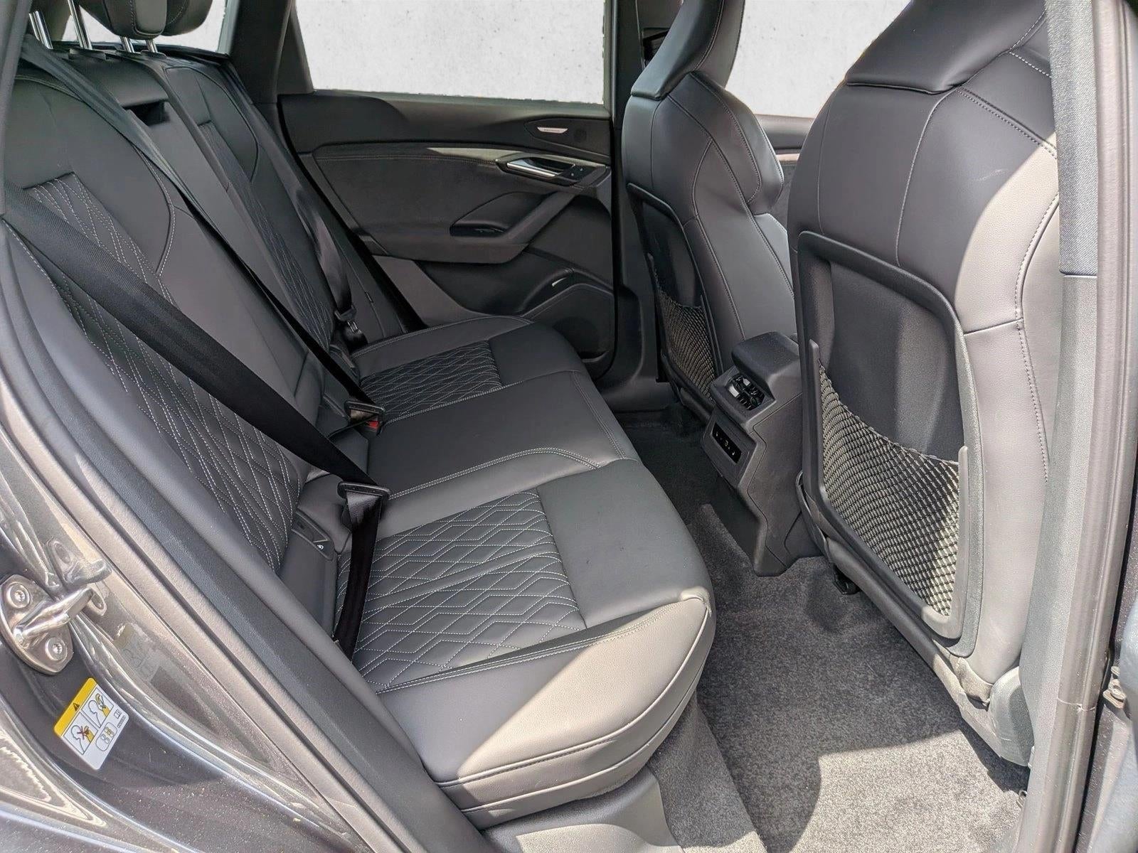 2025 Audi SQ6 e-tron Prestige quattro