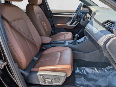 2022 Audi Q3 S line Premium 45 TFSI quattro