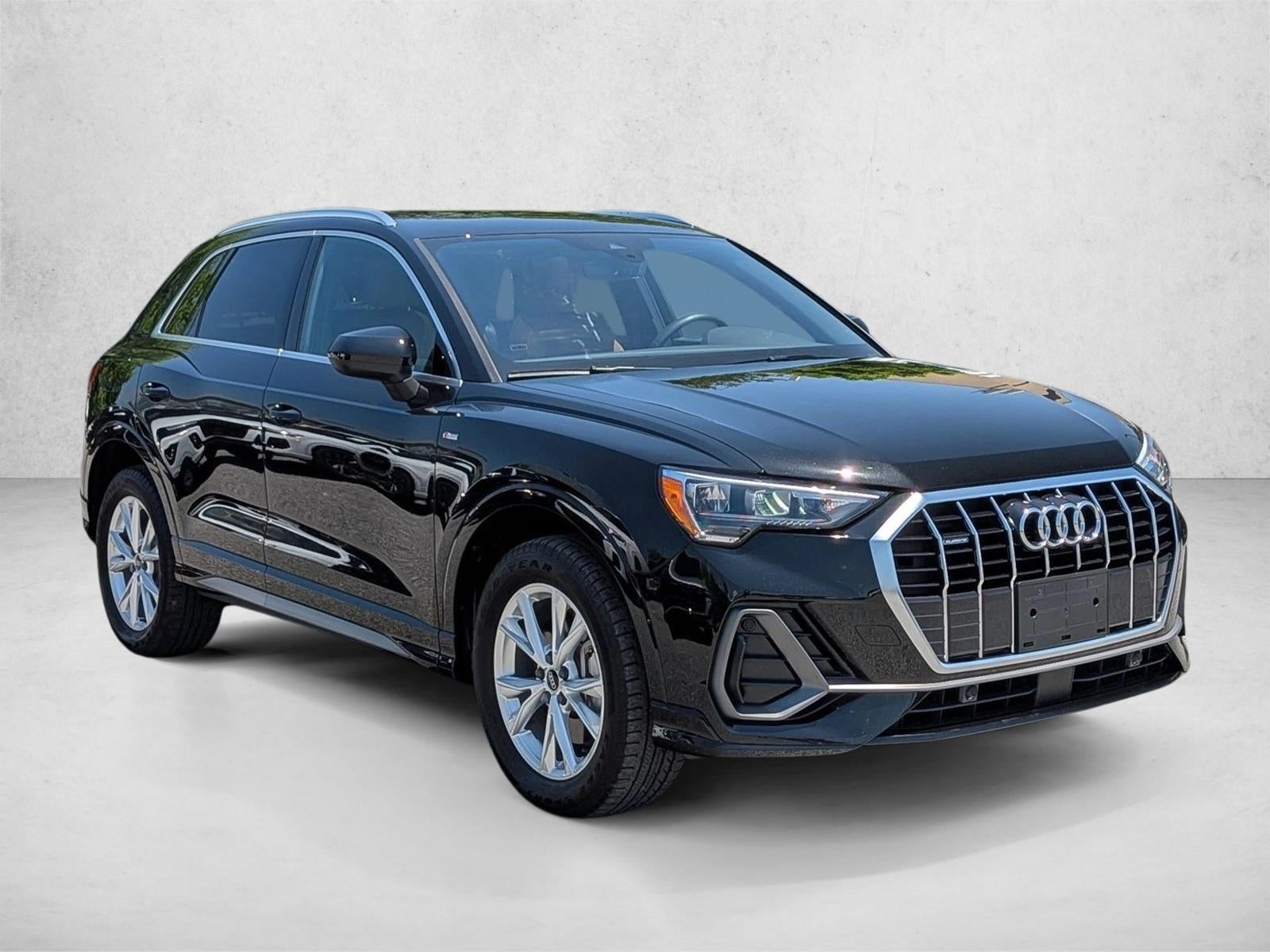 2022 Audi Q3 S line Premium 45 TFSI quattro