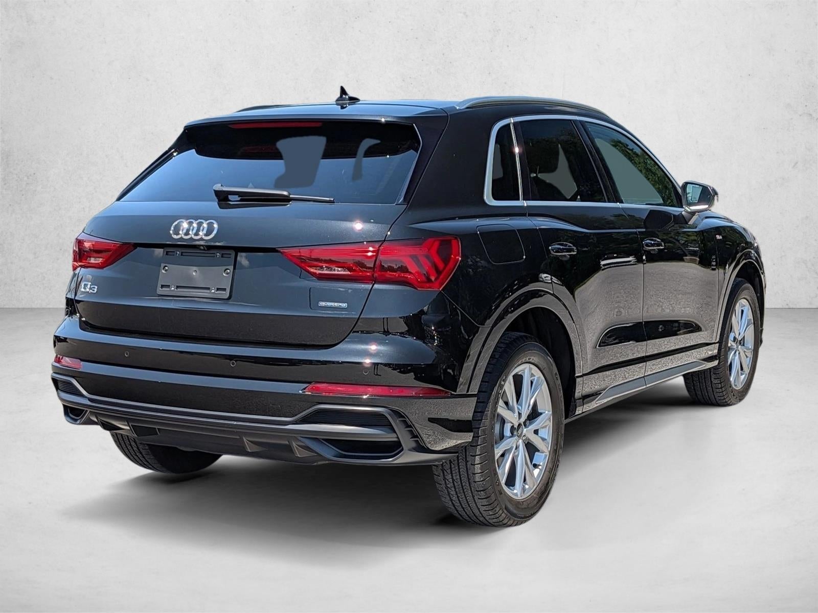 2022 Audi Q3 S line Premium 45 TFSI quattro