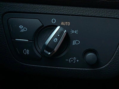 2025 Audi Q5 S line Premium Plus 55 TFSI e quattro