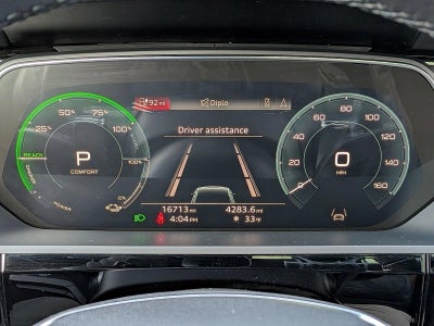 2022 Audi e-tron Premium Plus quattro