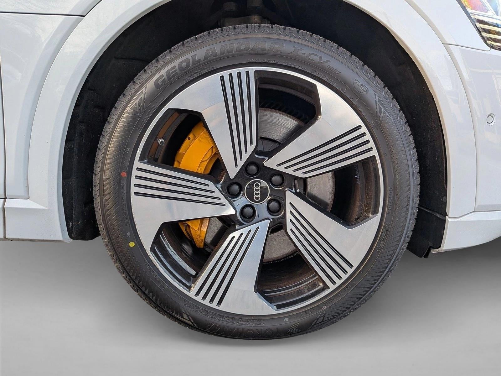 2022 Audi e-tron Premium Plus quattro